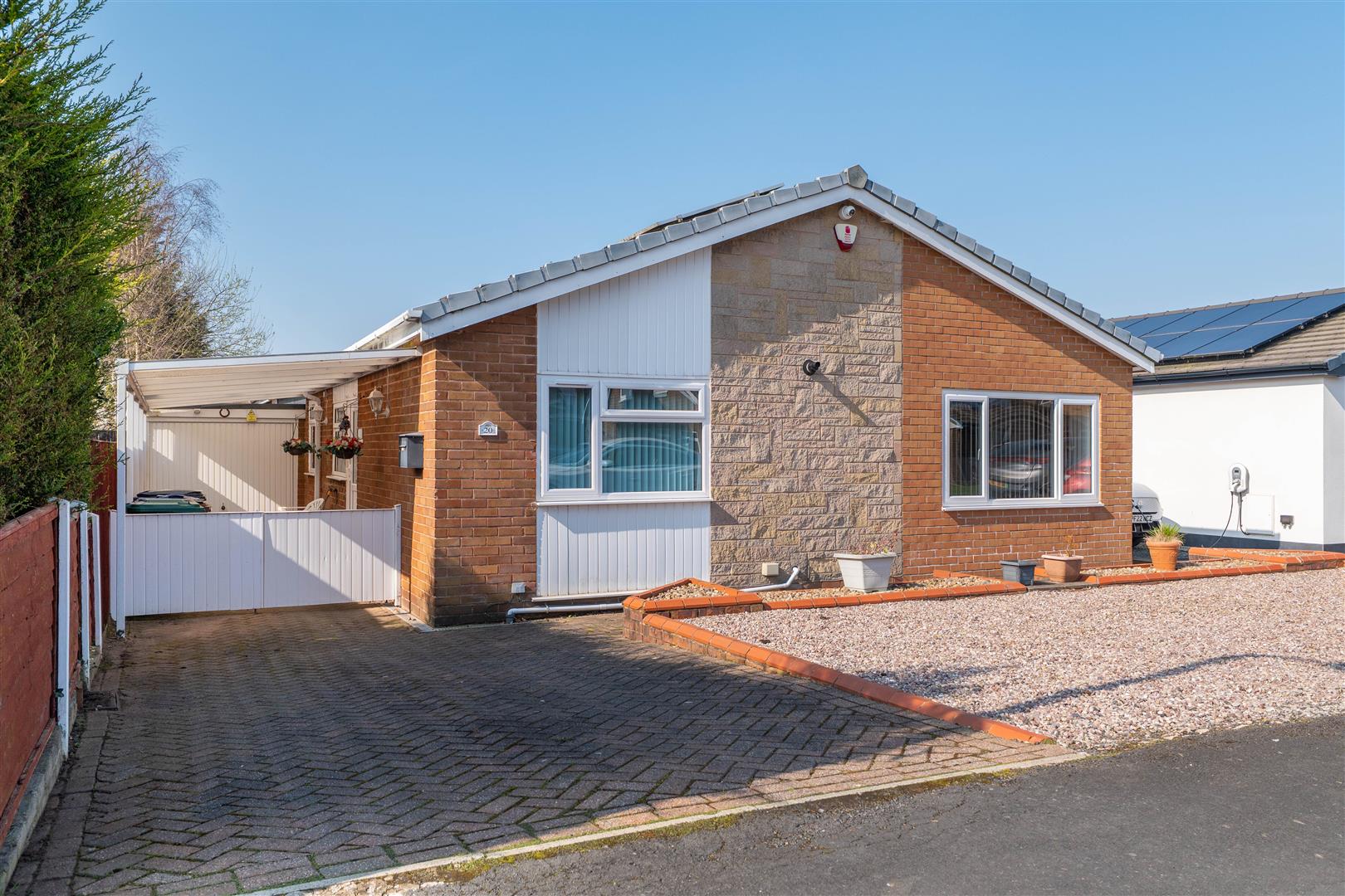 3 bed property in Baytree Road, Chorley